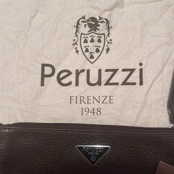 Peruzzi Italian Handbag with Dust Bag - Picture 4 of 4